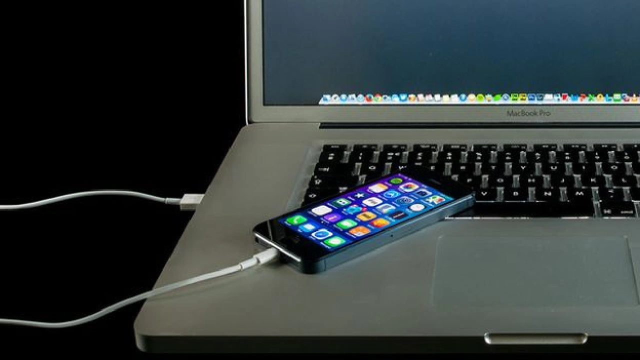 why-not-charge-phone-from-laptop